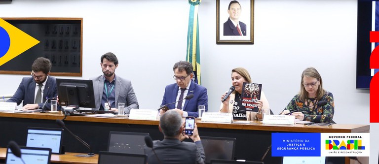 Câmara dos Deputados debate violência contra profissionais da imprensa