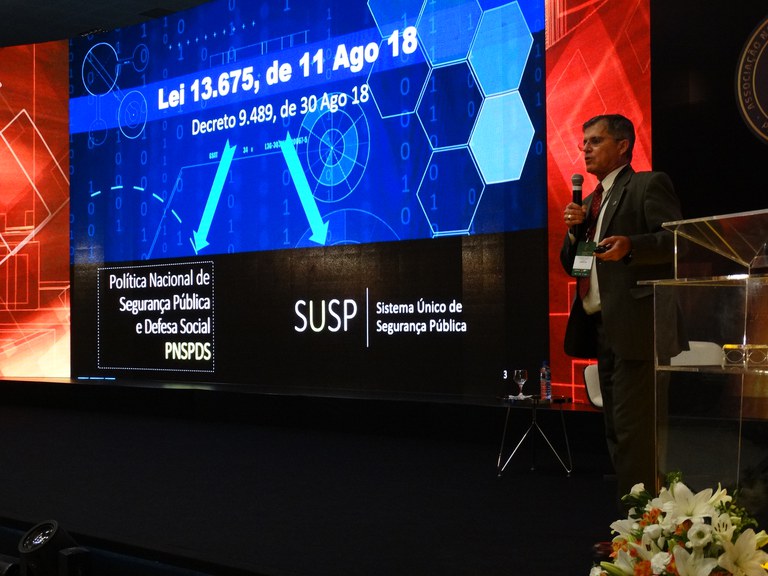 Simposio seg pub 21.03.JPG