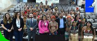 Comunidade indígena Munduruku é recebida na sede do MJSP