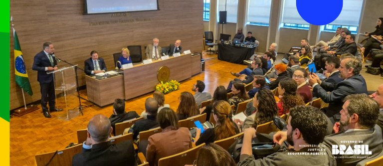 Estudo apresenta recomendações para fortalecer regulação do uso da força policial no Brasil