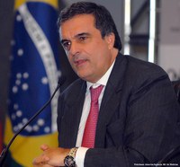 Governo aguarda explicações dos EUA, afirma ministro da Justiça