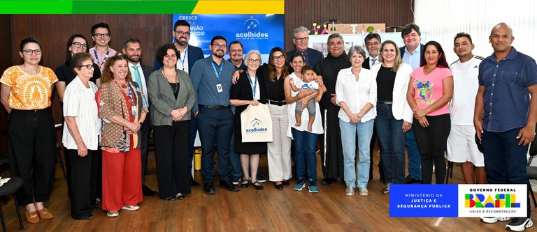 Governo Federal reforça compromisso com política migratória em visita a centro de acolhida em Brasília