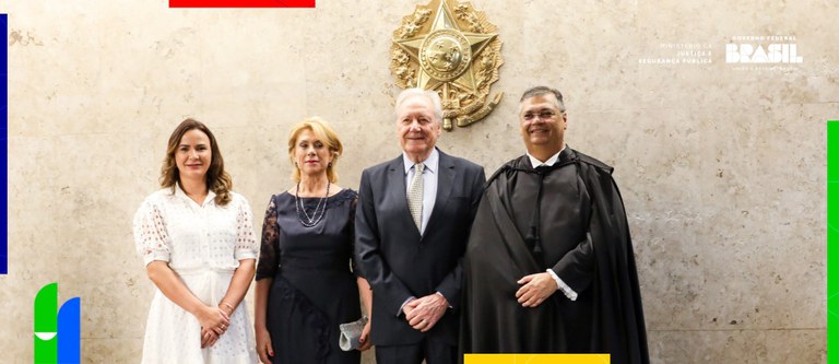 Lewandowski prestigia cerimônia de posse de Flávio Dino no STF