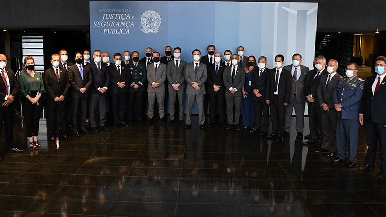 Ministro Anderson Torres destaca prioridades da gestão em reunião com Secretários de Segurança Pública dos Estados e DF4.png