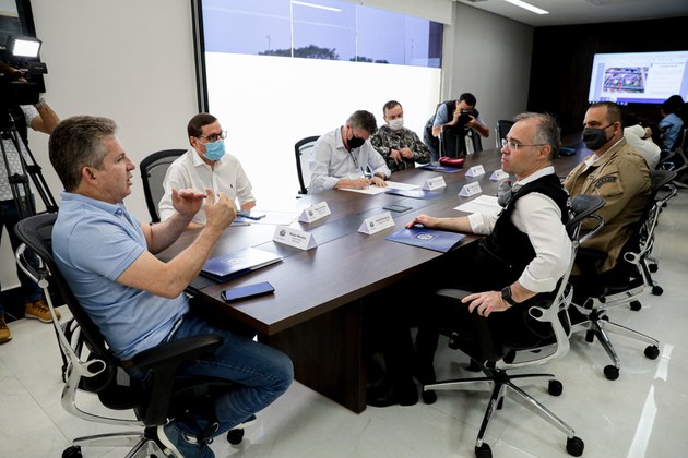 Ministro André Mendonça visita militares da Força Nacional que estão em recuperação hospitalar em Cuiabá (MT)2.jpg