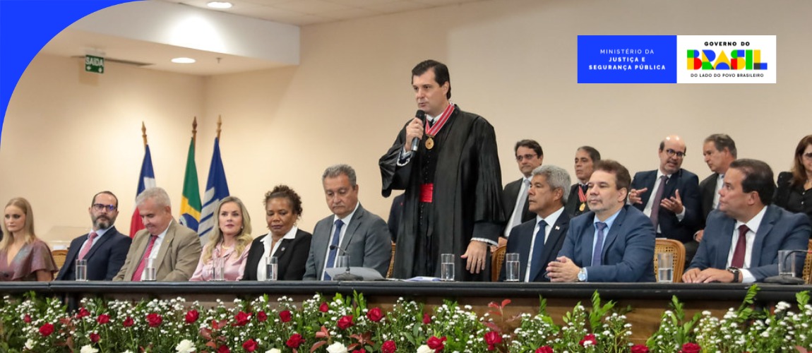 Compromissos incluíram lançamento de etapa do Pronasci Juventude e participação na posse do novo Procurador-Geral de Justiça da Bahia