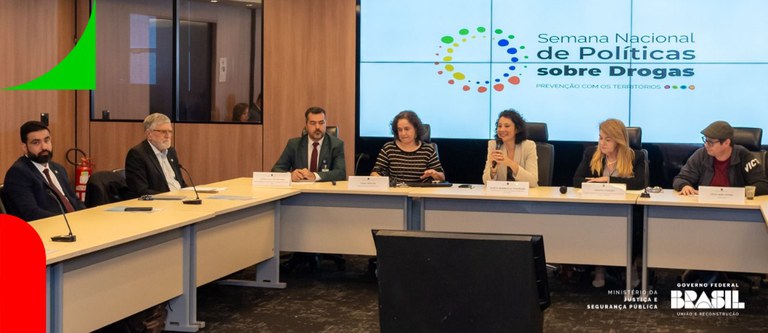 MJSP debate reinserção social e geração de renda na política sobre drogas