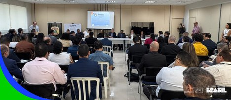 Curso do PNLD reúne cerca de cem agentes públicos e destaca ações práticas em painéis temáticos. Na programação, exposições teóricas e análise de casos