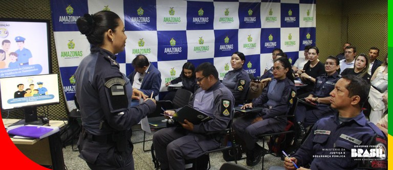Policiais do Amazonas participam de curso de atendimento a crianças e adolescentes vítimas de violência