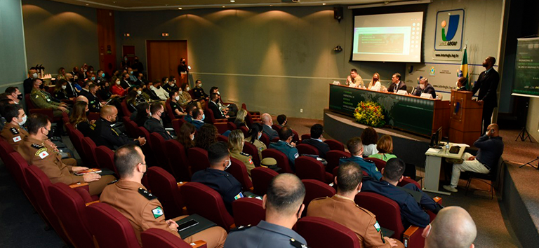 Profissionais do país debatem ensino e pesquisa em segurança pública.png