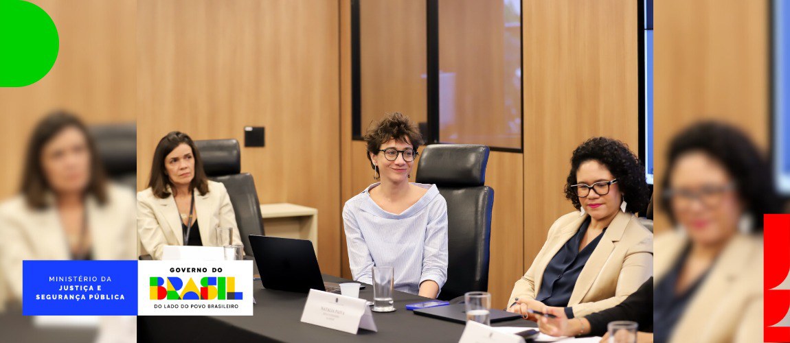 Maria Mello, diretora do Instituto Alana, defende prioridade absoluta à proteção de crianças e adolescentes no ambiente digital