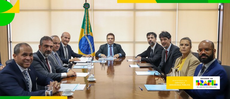 Segurança pública e inteligência de estado pautam reunião entre ministro da Justiça e ministro do Gabinete de Segurança Institucional da Presidência