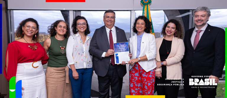 Senad entrega balanço de trabalho ao ministro Flávio Dino