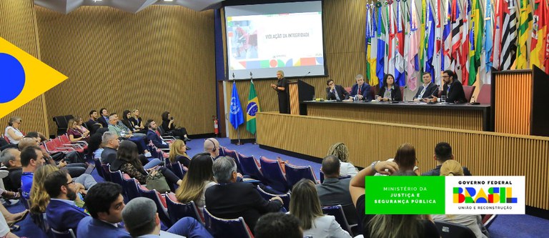 Tráfico de pessoas na transferência de atletas é discutido em seminário internacional