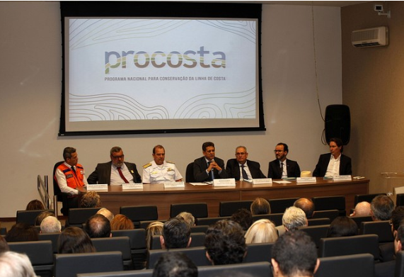 Foto de lançamento.png