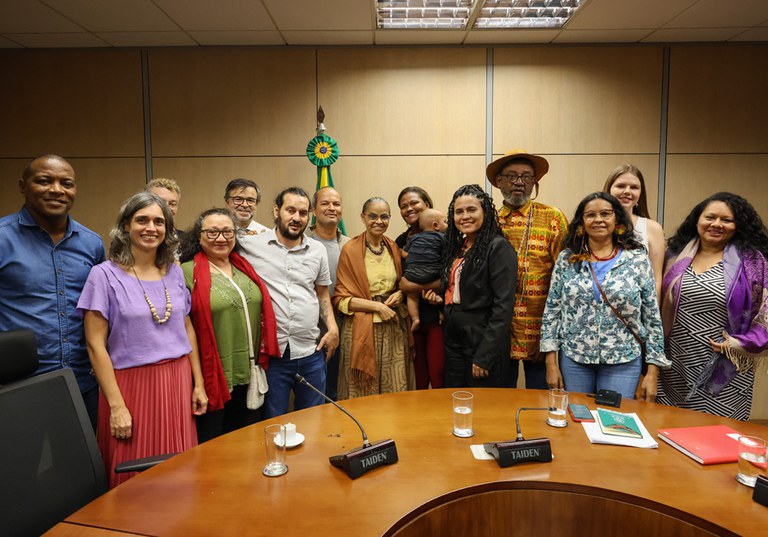 Ministra Marina Silva com representantes do CNPCT