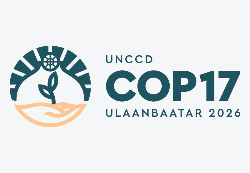 A participação brasileira, coordenada pelo MMA, Itamaraty e ApexBrasil, ocorre nesta segunda-feira, dia 17, no Pavilhão Brasil, com programação intensa e discussões sobre Metas Voluntárias de Neutralidade da Degradação da Terra, Plano de Ação Brasileiro de Combate à Desertificação e Mitigação dos Efeitos da Seca e Programa Recaatingar