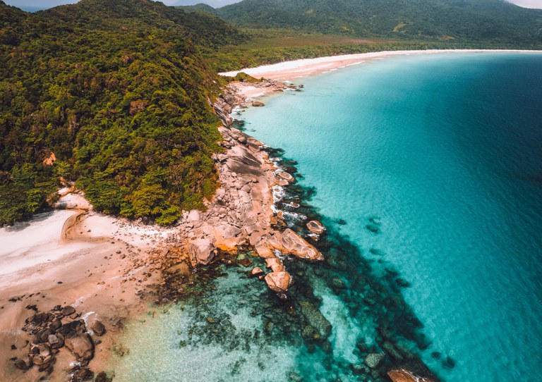 big-island-ilha-grande-abraao-beach-in-angra-dos-r-2022-12-17-00-05-35-utc (1).jpg