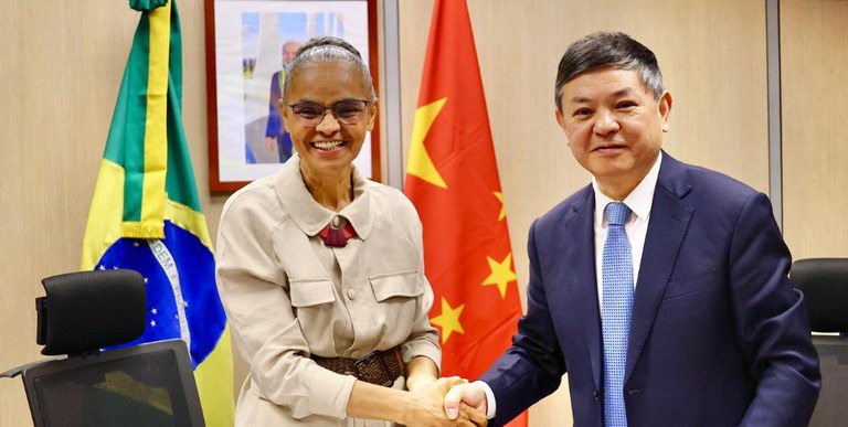 Em reunião, Marina Silva e ministro da China estreitam cooperação ambiental e climática entre os países.jpeg