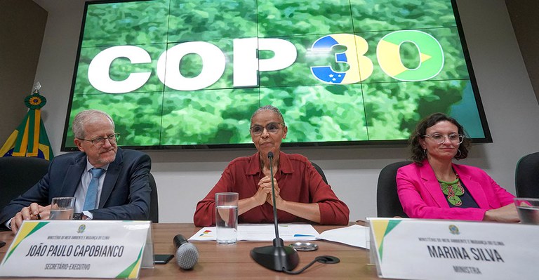 Governo federal realiza encontro com deputados federais para elaboração da agenda da COP30.jpg