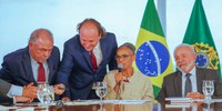 Lula anuncia R$ 825,7 milhões do Fundo Amazônia para projeto de combate ao desmatamento ilegal do Ibama