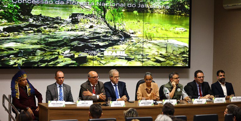MMA e SFB lançam edital para concessão da Floresta Nacional do Jatuarana, no Amazonas.jpg