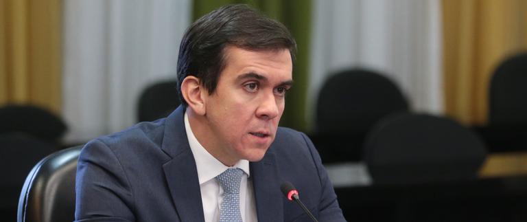 “O mercado livre é o futuro do setor elétrico”, afirma secretário de Energia Elétrica do MME