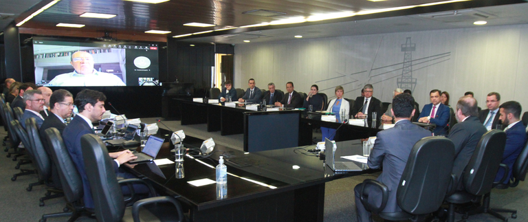 Alexandre Silveira e colegiado do CMSE.png