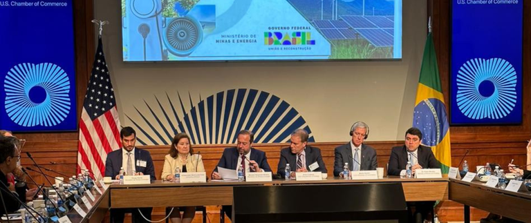 Ministro no evento nos EUA.png