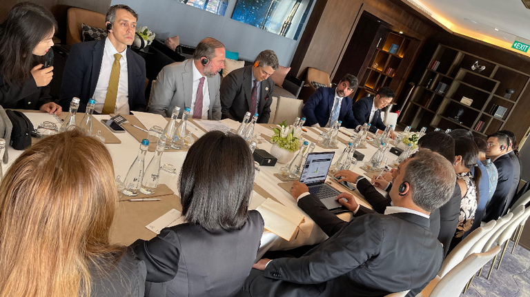 Reunião sobre baterias - Divulgação MME.png