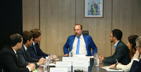 Alexandre Silveira defende avanço da política de compartilhamento de postes em parceria com telecomunicações