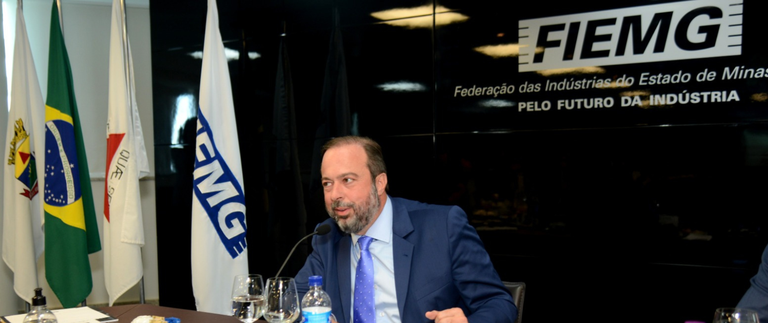 Alexandre Silveria na reunião do conselho estratégico da Federação das Indústrias do Estado de Minas Gerais.png
