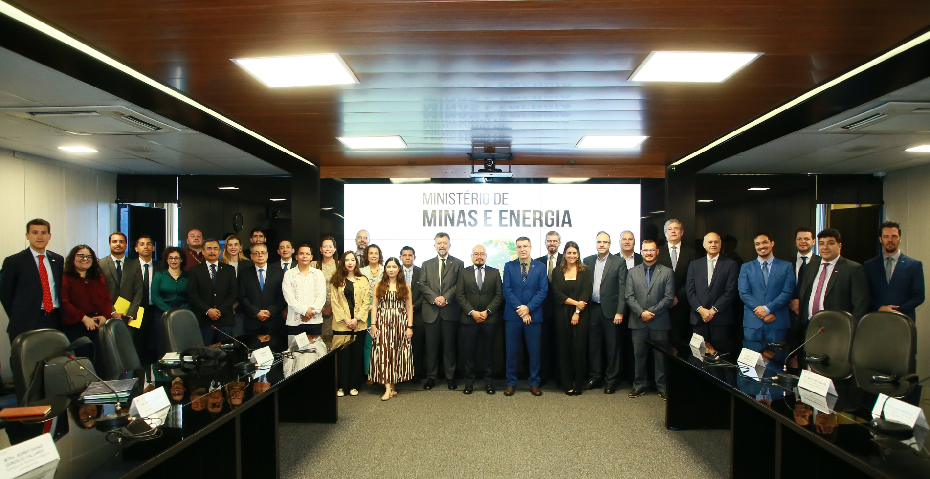 Encontro no MME dá sequência à Declaração de Intenções assinada em 2025 e consolida intercâmbio técnico e regulatório entre os dois países para ampliar o uso de energias renováveis