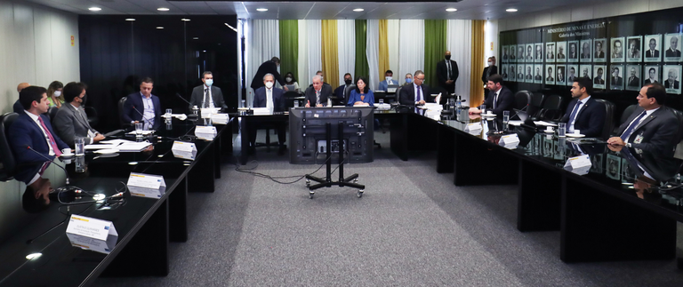 CNPE define recursos da capitalização da Eletrobras a serem revertidos a consumidores e União