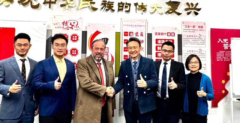 Ministro e Executivos da DiDi.png