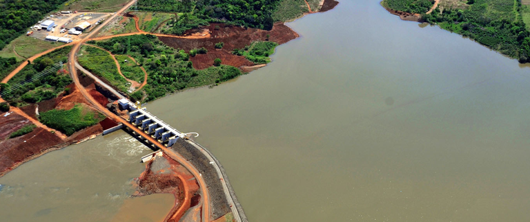 Geração hidráulica cresce em 2022 enquanto geração térmica cai