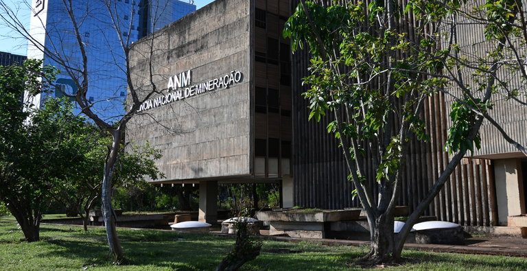 Governo Federal amplia cargos da Agência Nacional de Mineração
