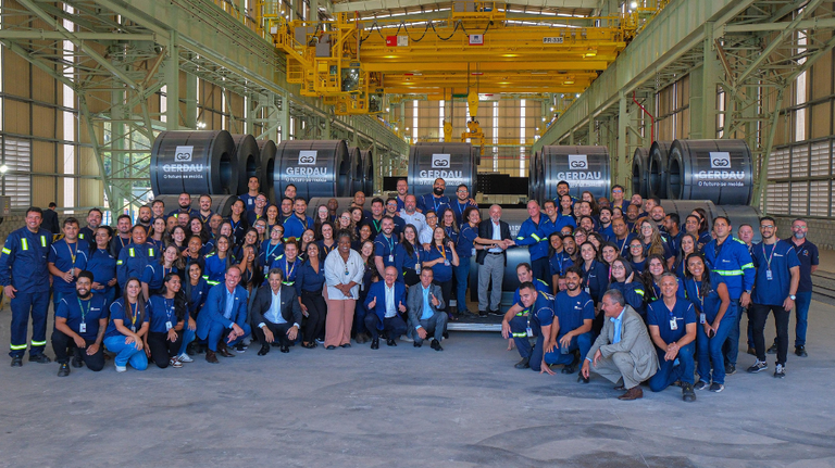 Governo Federal anuncia R$ 1,5 bilhão em expansão da produção de aço no Brasil