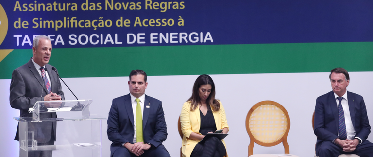 Governo Federal assina protocolo de novo modo de cadastro na Tarifa Social
