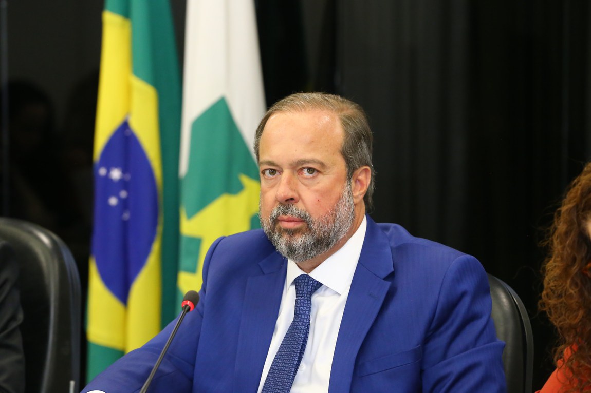 Iniciativa coordenada pelo MME reunirá 23 instituições e abrirá caminho para aproveitar o potencial de 1.200 GW em geração renovável e sustentável