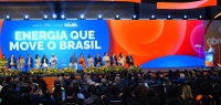 Lula e Silveira anunciam R$ 130 bilhões em investimentos para modernizar distribuição de energia elétrica no país