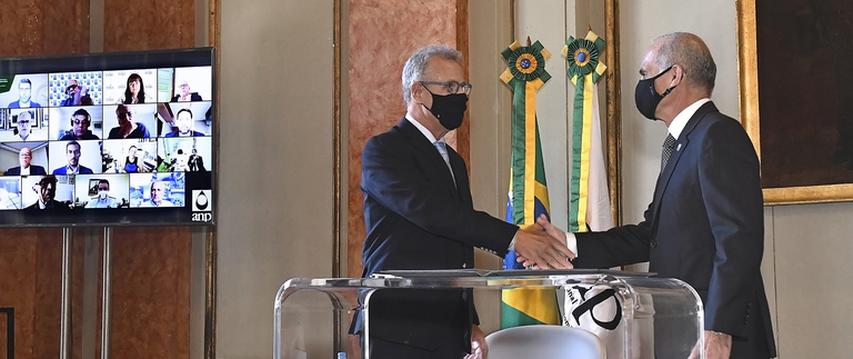 Ministro de Minas e Energia participa da cerimônia de posse do Diretor-Geral da ANP