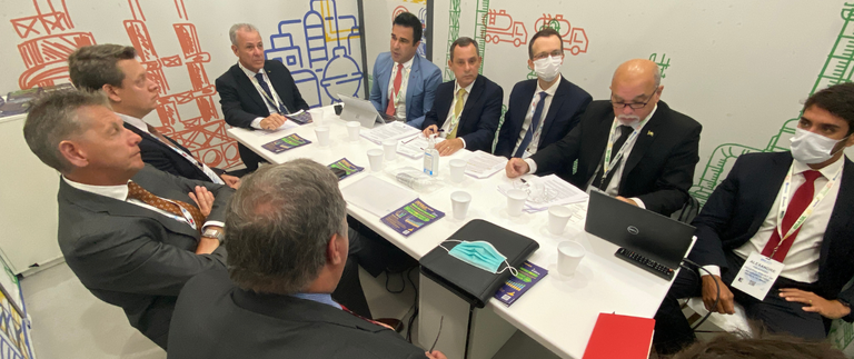 Ministro destaca oportunidades de investimentos no setor de petróleo a empresas estrangeiras nos EUA