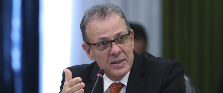 Ministro participa de lançamento do Panorama Energético Mundial