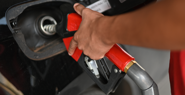 MME aponta aumento indevido no preço da gasolina e cobra fiscalização