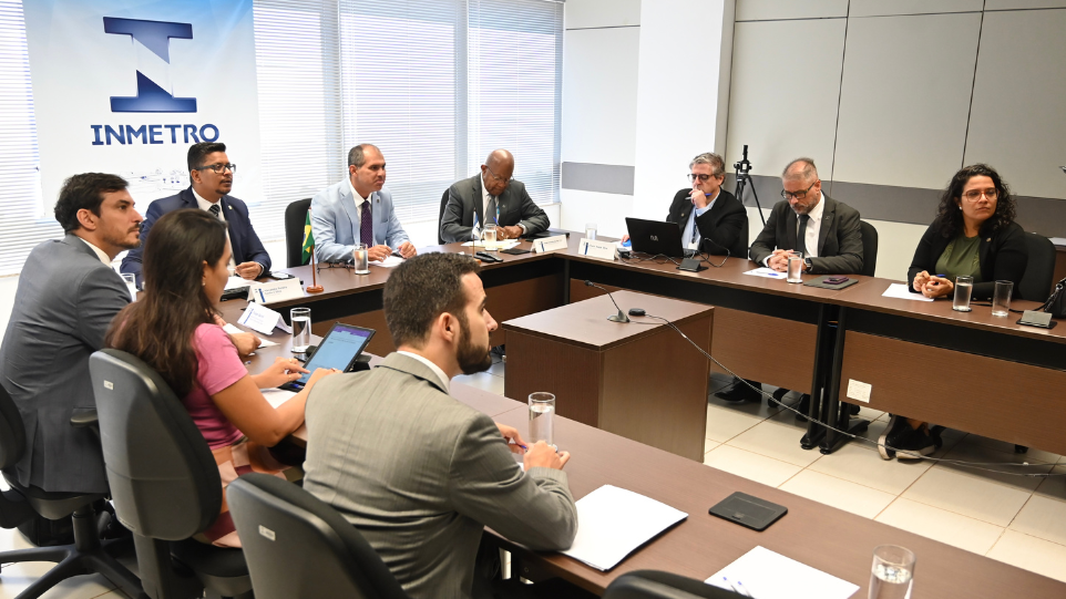 MME e Inmetro debatem diretrizes da certificação do hidrogênio de baixa emissão de carbono