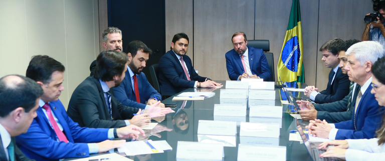 Reunião MME e MCom - Tauan Alencar.png