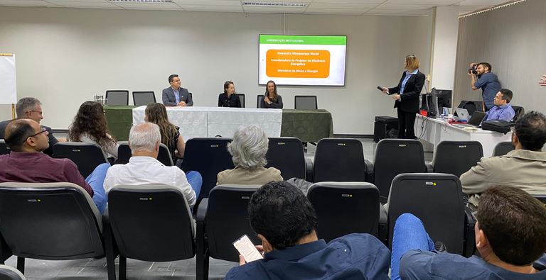 MME participa de encontro da RedEE de Aprendizagem em eficiência energética da AGU