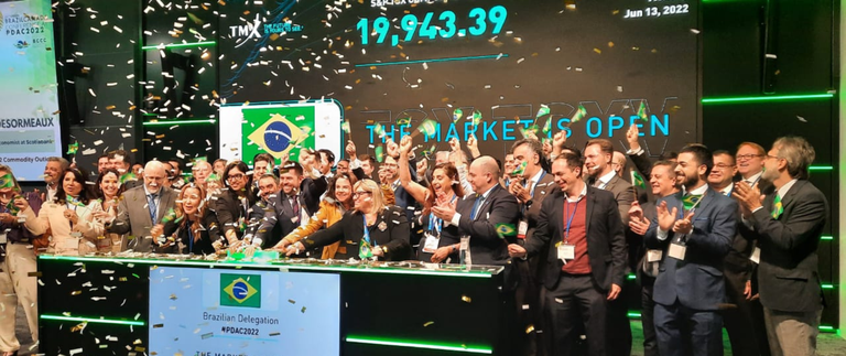 A delegação brasileira abriu o pregão da Bolsa de Toronto