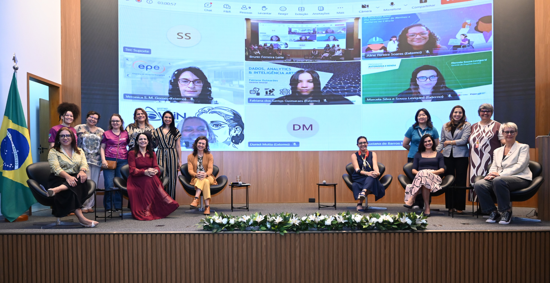 O evento contou com a presença de mulheres que ocupam cargos de liderança nas secretarias do MME e teve como objetivo inspirar jovens estudantes a investirem nestas áreas, ainda majoritariamente masculinas